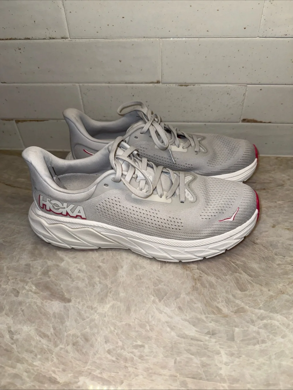 Women’s Hoka One One Arahi 7